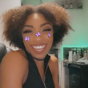 Meet your Posher, Jayde